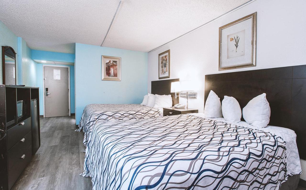 Sky-Palace Inn & Suites Wichita East Εξωτερικό φωτογραφία